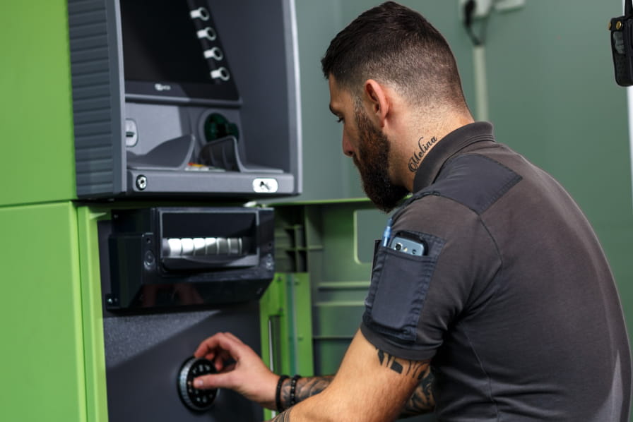 Huolto ja ylläpototehtäviin Loomikselle